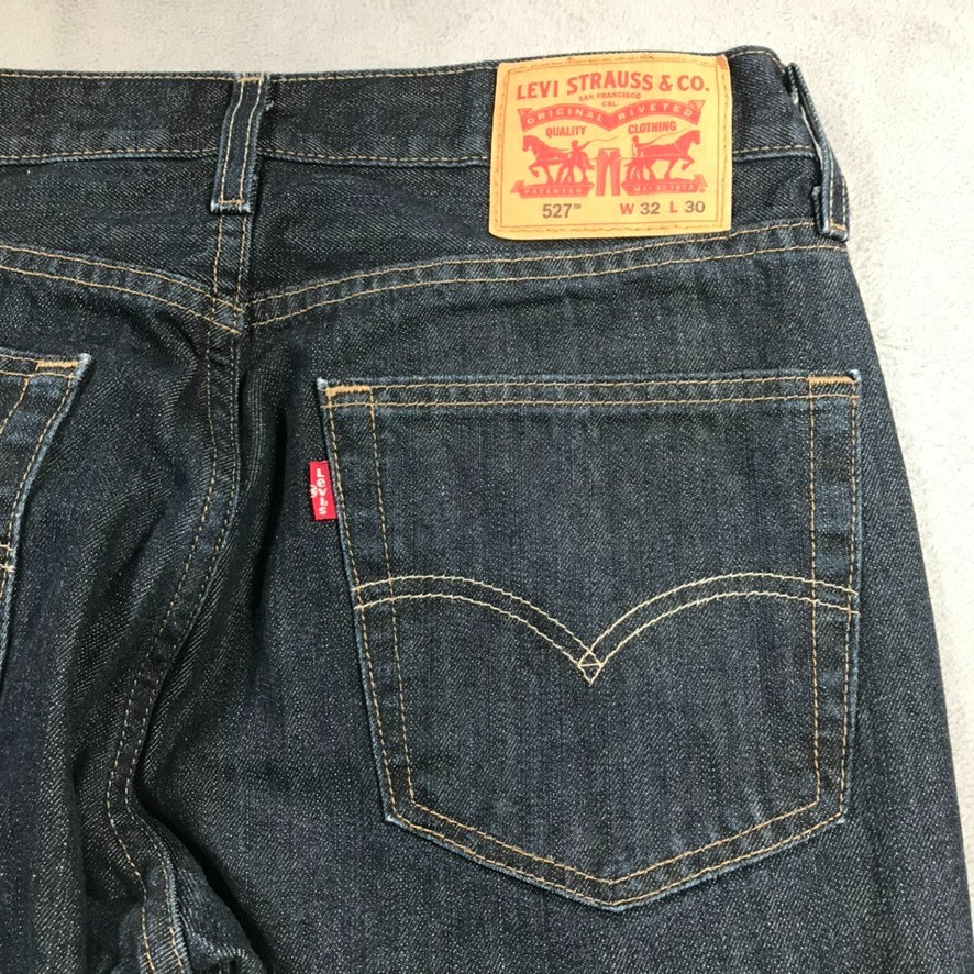 Levi’s 527 Jeans Men’s 32×30 Blue Denim Rinse Dark Wash Slim Boot Cut Western