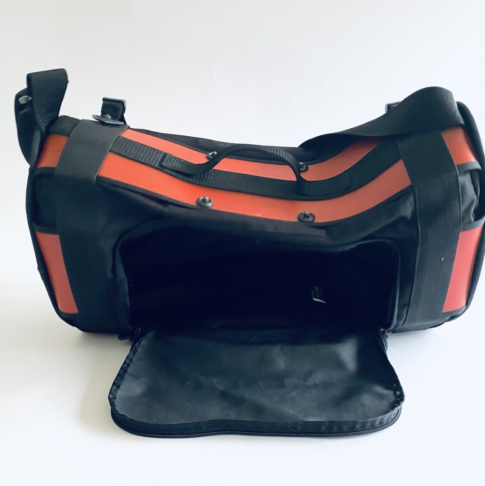 Boblbee Sport Hardshell Original Black + Orange Duffle Bag w/ Strap 22″ x 13.5″