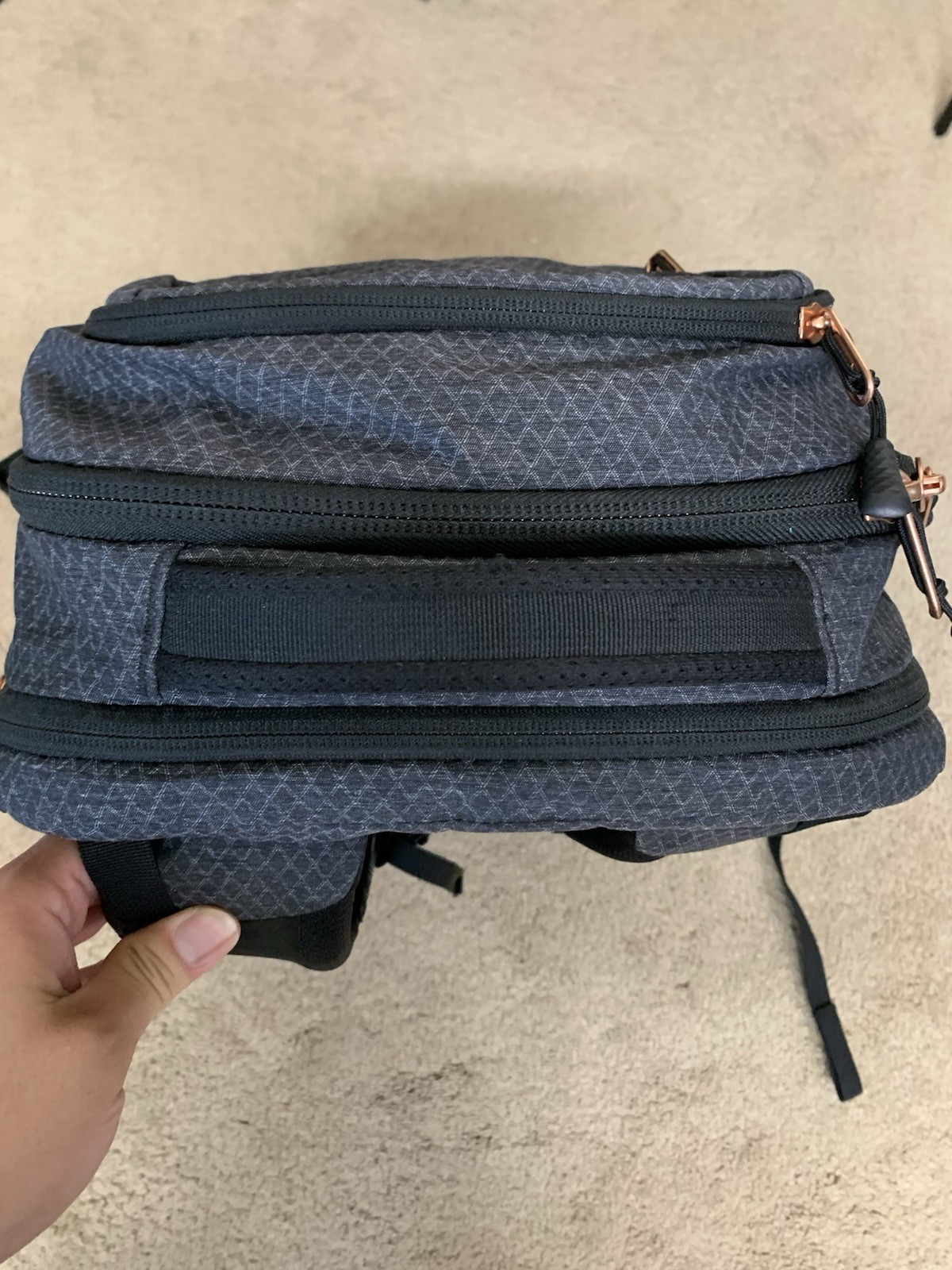 THE NORTH FACE Recon Backpack Black Gray Rose Gold 30L 16″ Laptop Padded
