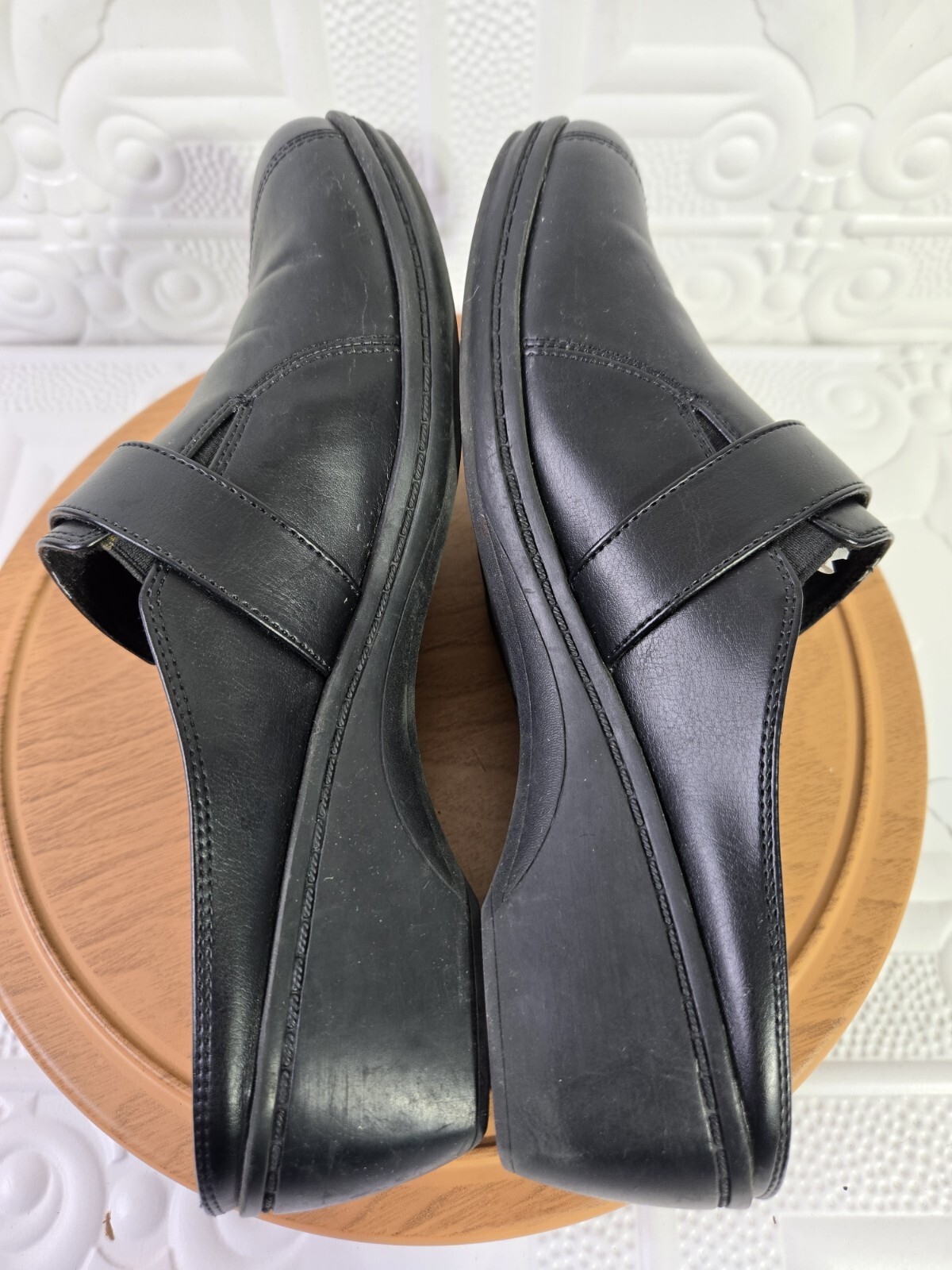 COMFORT PLUS By Predictions Black Wedge Slip-On Clogs Women’s Size 11