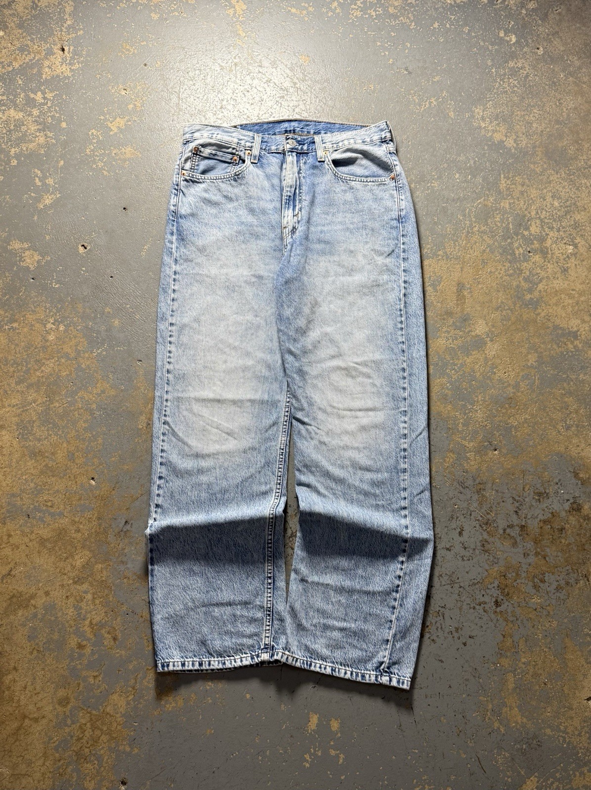Levi’s 565 Y2K Baggy Wide Leg Light Blue Distressed Jeans-Size 32×32