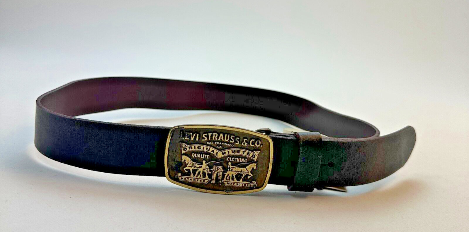 Levi’s Made in Italy Belt Men’s Sizes W32- 36 100% Leather Dark Brown New