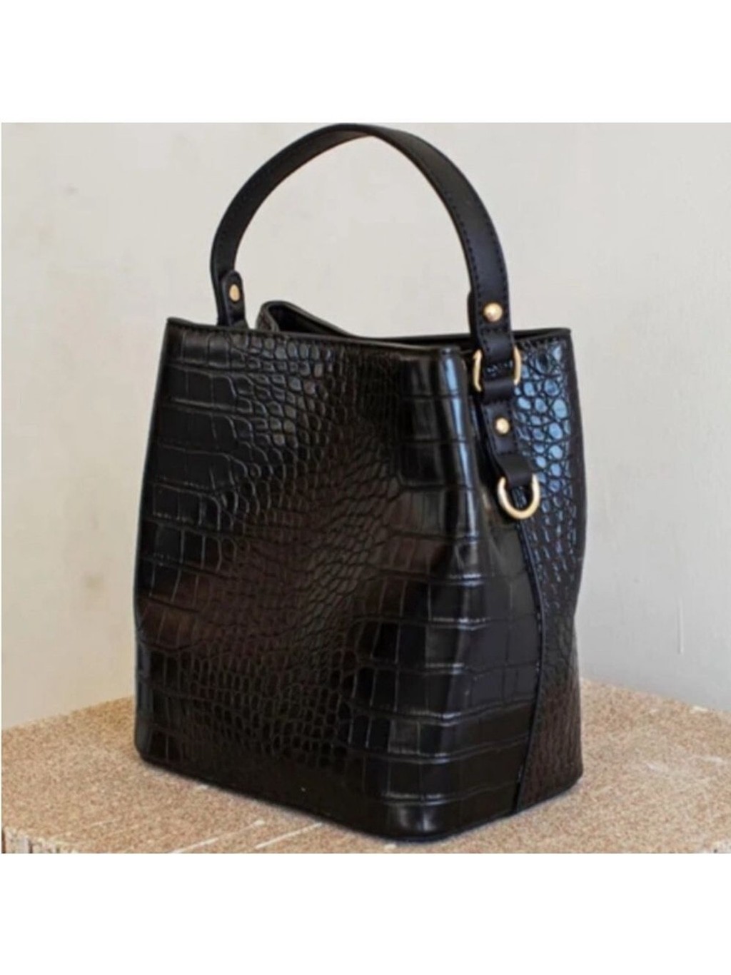 AOTA Elena black vegan leather handbag removable crossbody strap new with tag