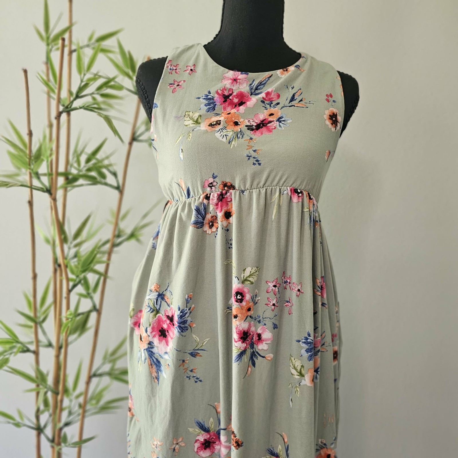 Green Floral Jersey Maxi Dress S Round Neck Sleeveless Elastic Waist Pockets