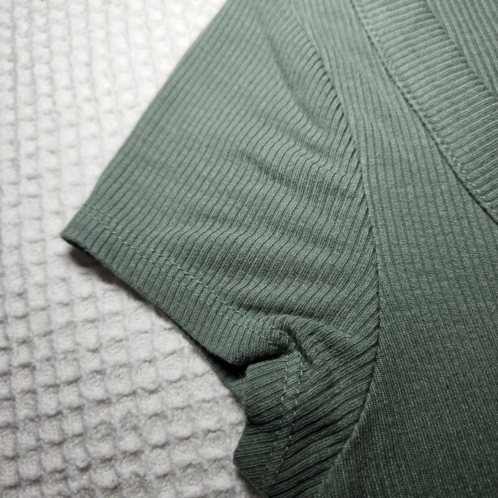 Elegant Sage Ribbed Tee Frankee & Skylarr Size S