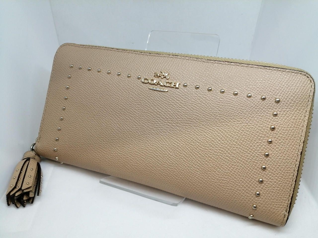 Coach Edge Studded Round Zipper Long Wallet 52769 Used