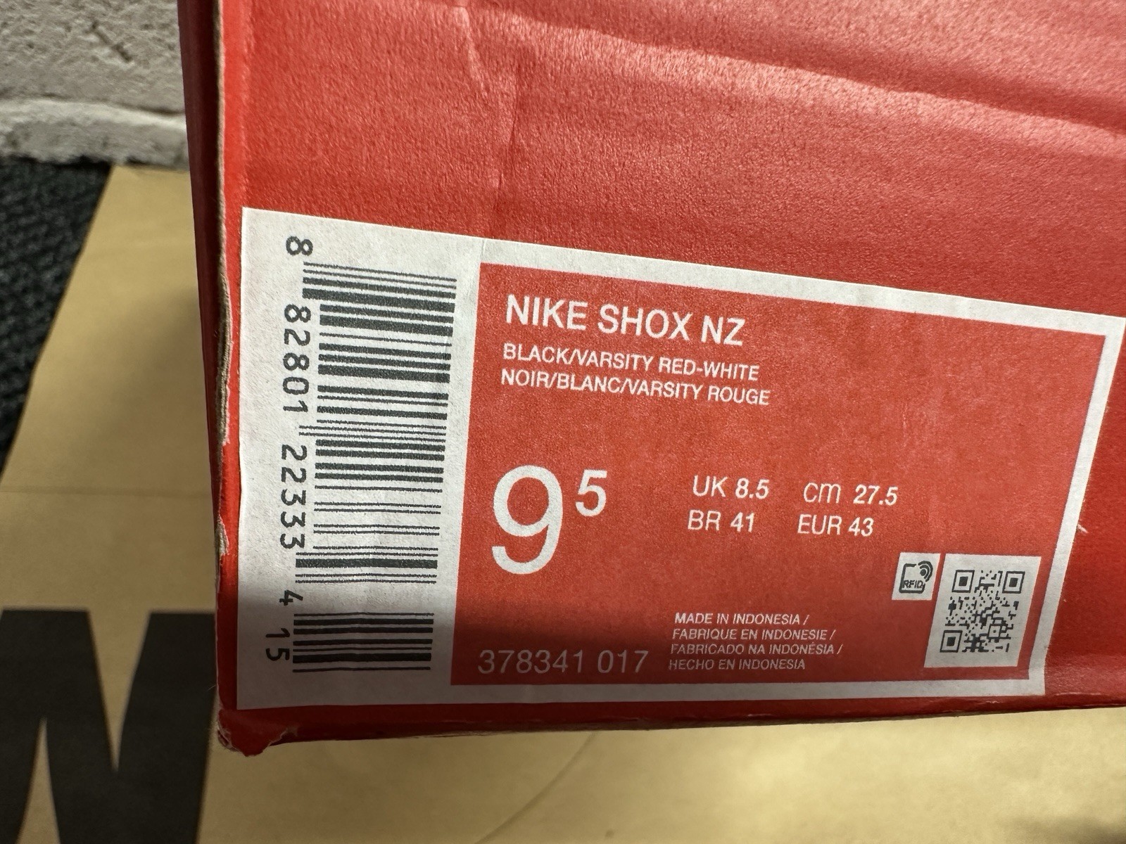 Size 9.5 – New Nike Shox NZ Black/Varisty Red-White 378341-017