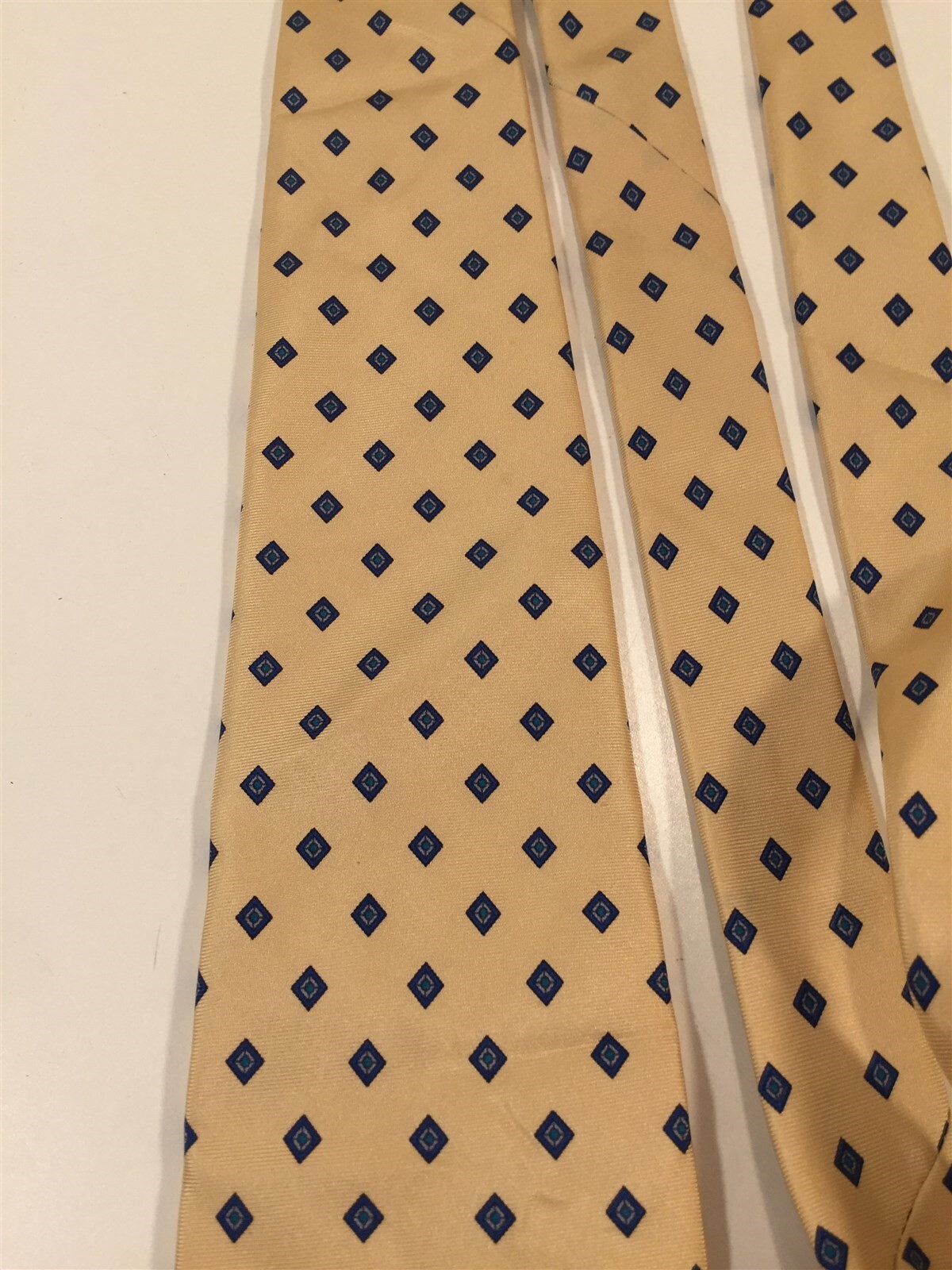 Vintage Briar 100% Silk Tie – Ivory With Blue Geometric Pattern – 3 3/4″ Wide