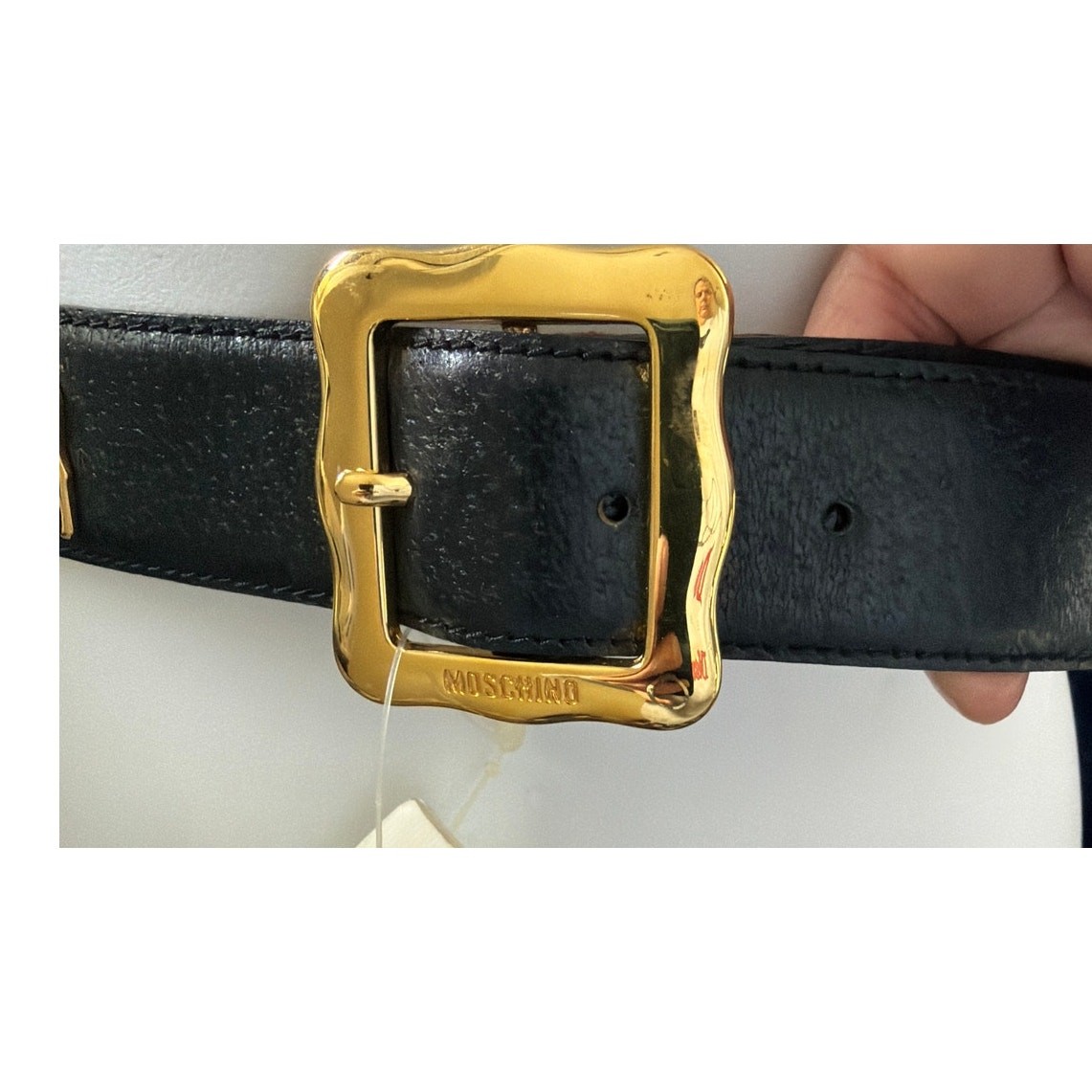 moschino redwall leather belt italy gold tone cows hearts Size 44 US Large New