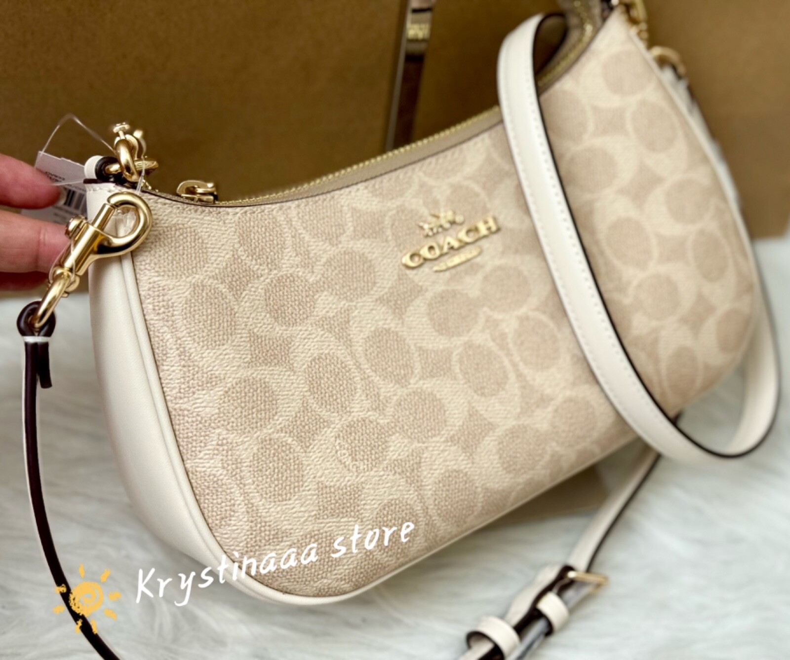 NWT Coach Teri Shoulder Bag In Signature Canvas CV933