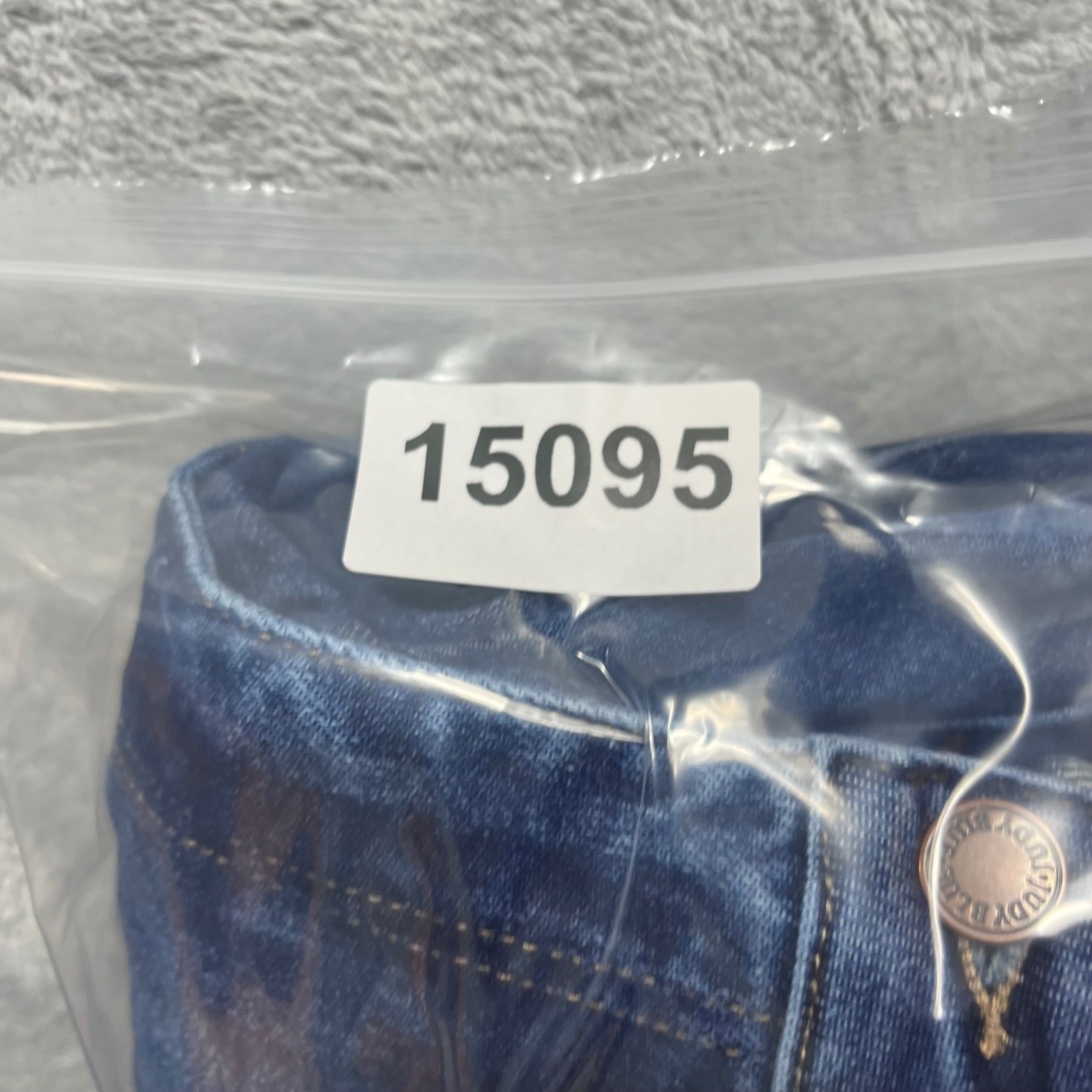 Judy Blue Distressed Boyfriend Jeans Medium Wash High Rise Ripped 14W JB88220