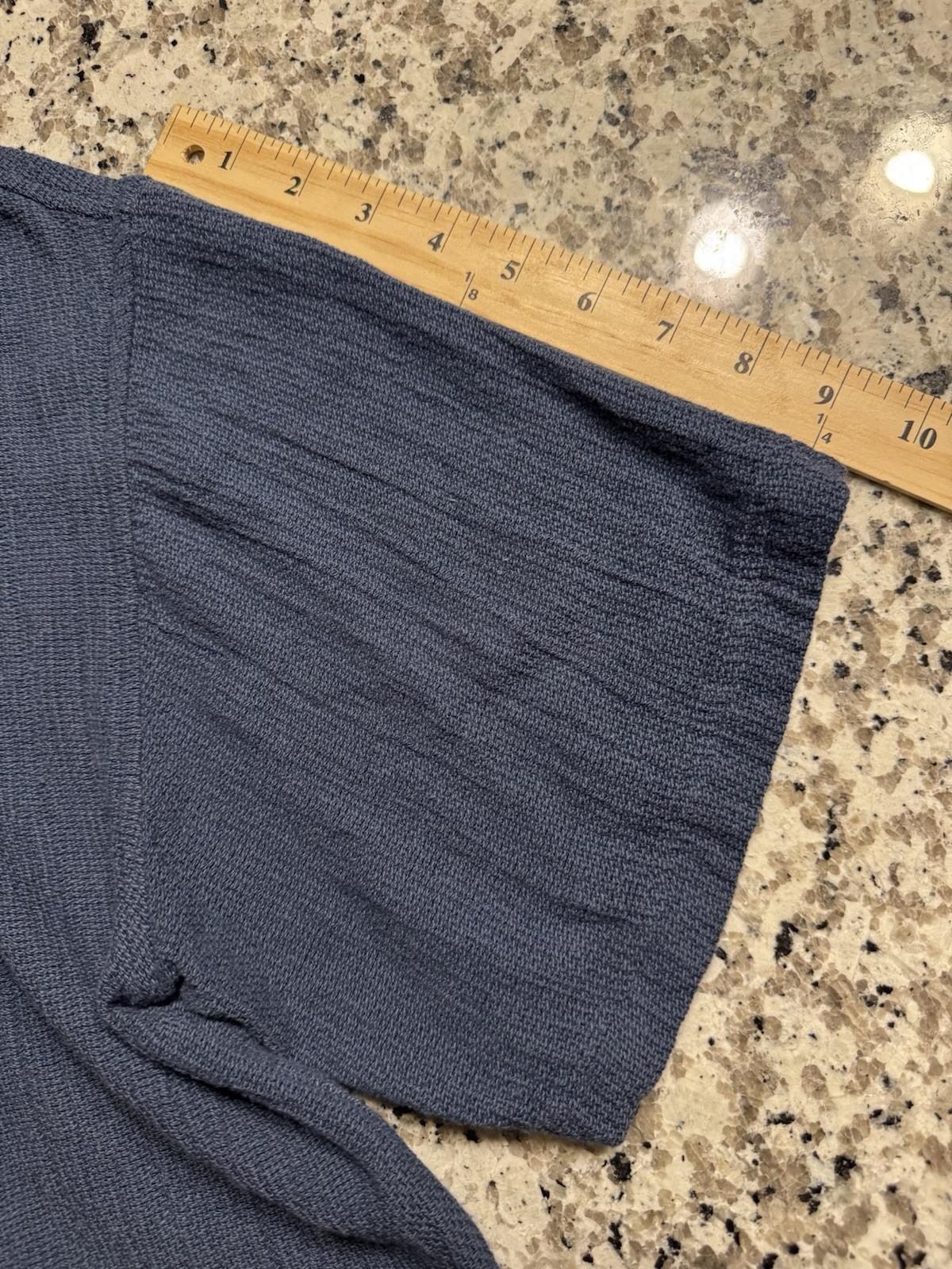 Scuffers Knit Cropped Shirt Size Large