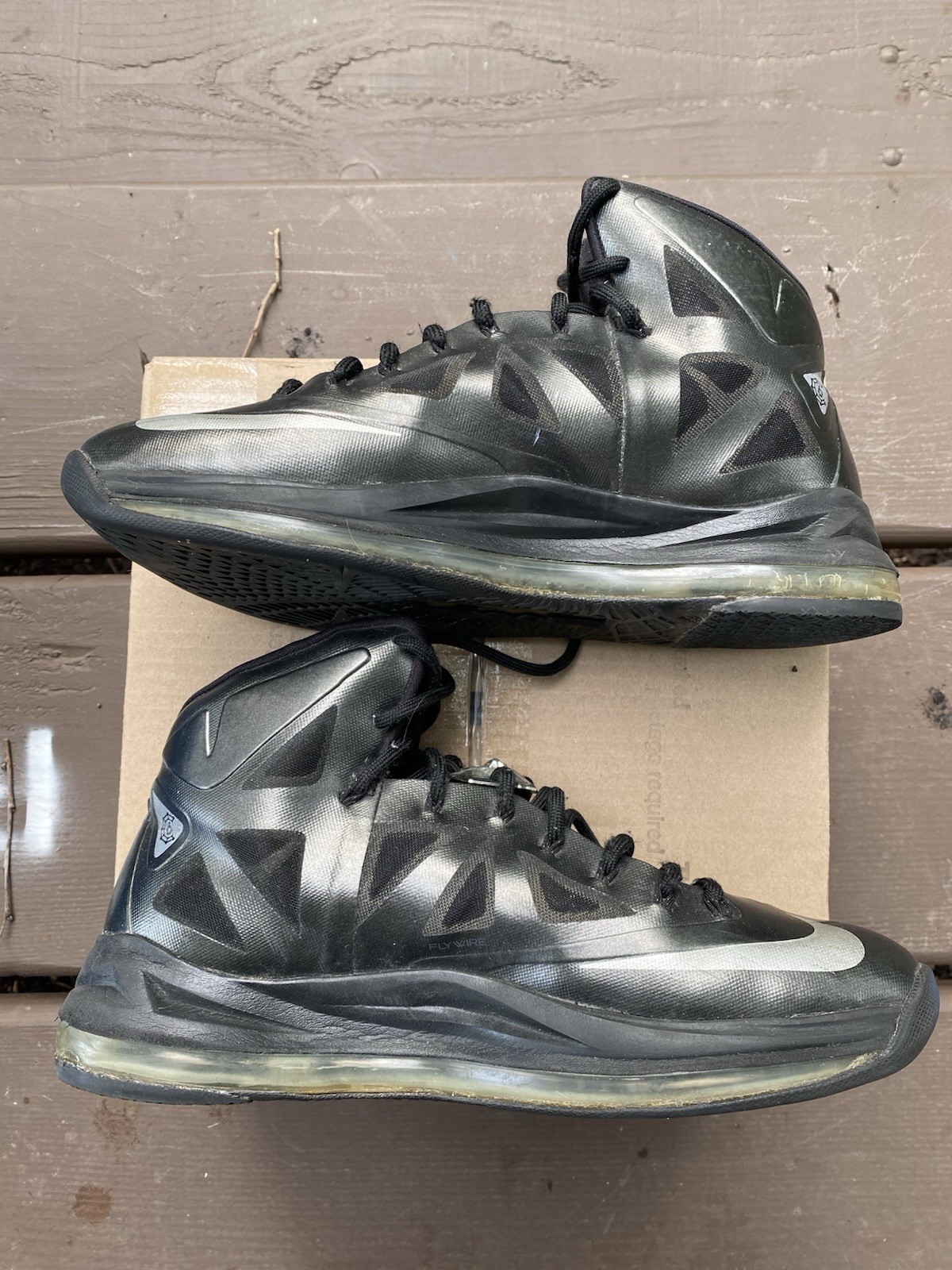 Nike LeBron 10 Carbon 541100001 Size 10.5 Men