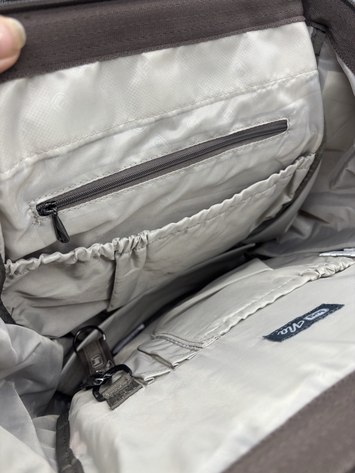 Lug Via 3 In 1 Convertible Bag (Walnut) NWT