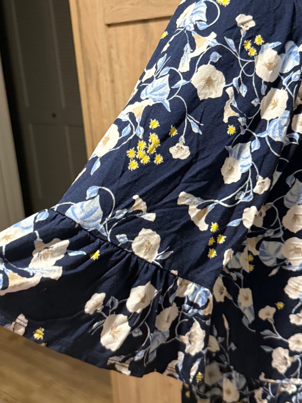 Style & Co XL Womens Top Blue Floral Design Scoop Neck 3/4 Flutter Sleeves