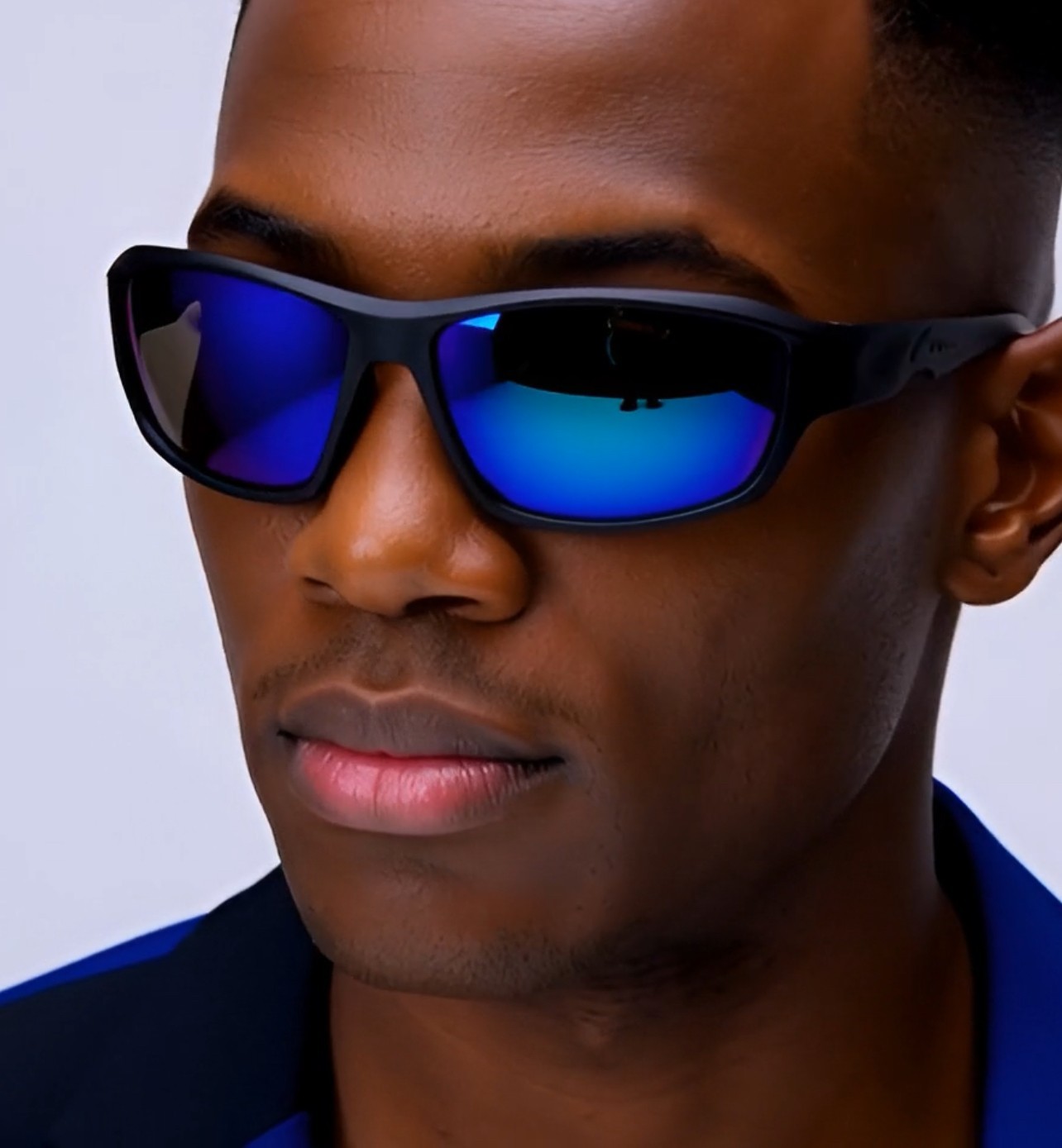 Driving Sunglasses Blue Mirror Lens Black Frame Classic Shades Confortable Sport