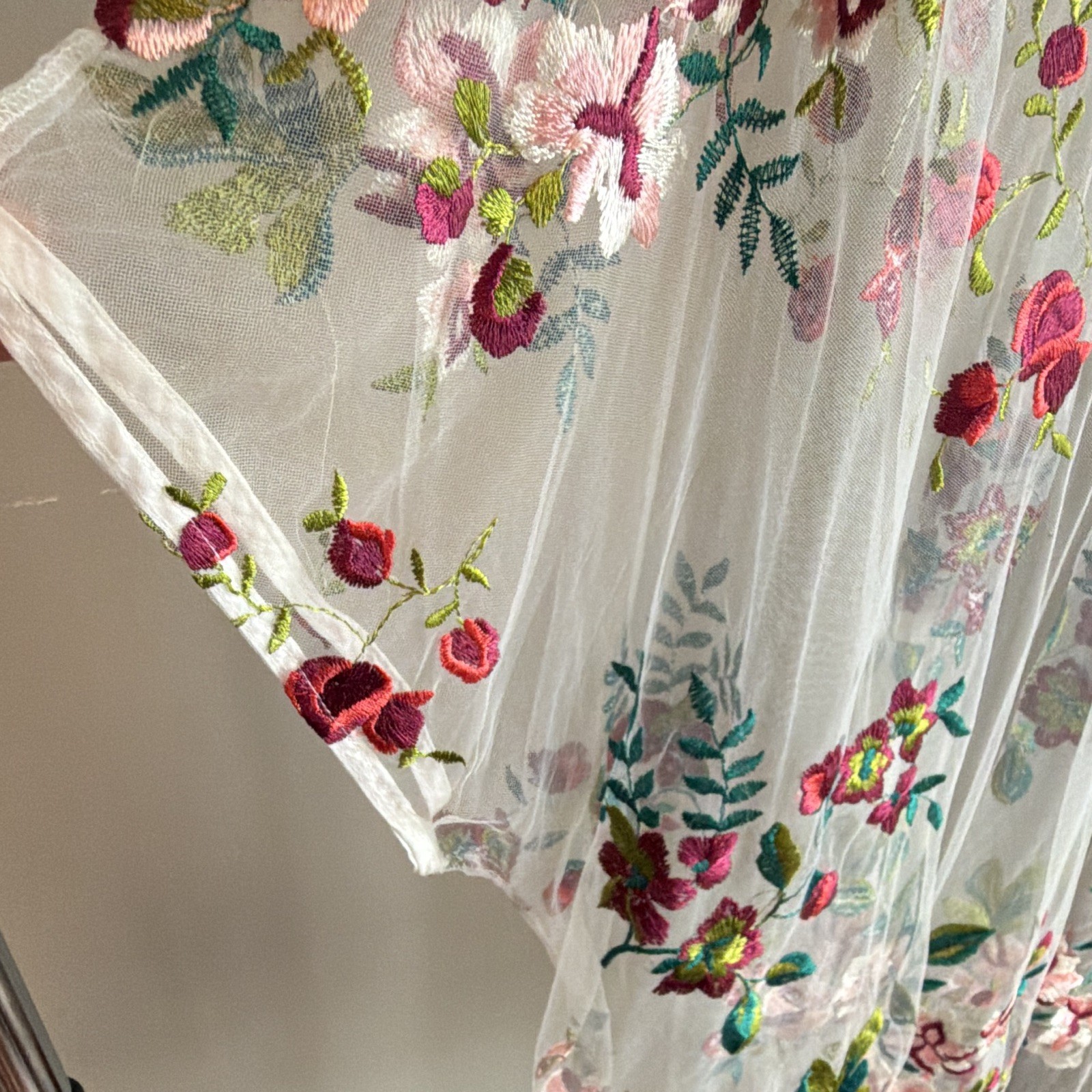 Umgee Sheer Mesh Floral Embroidered Short Sleeve Top Cover Up Womens S/M