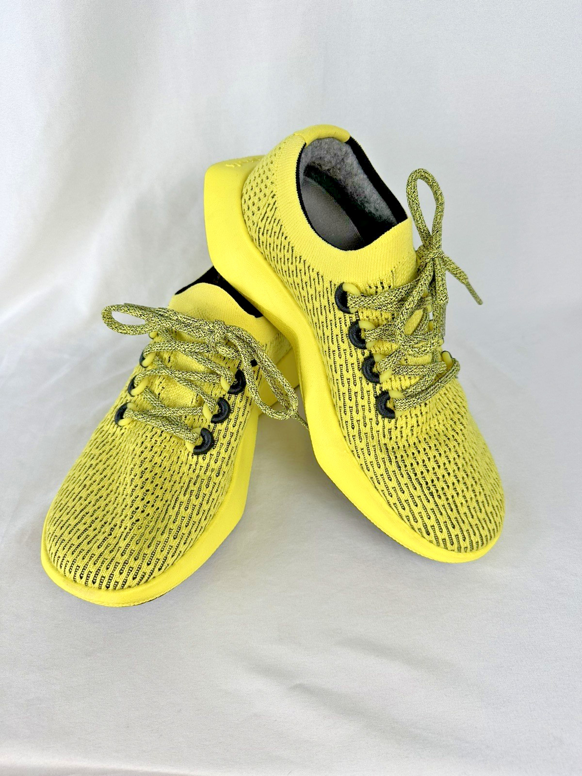 AllBirds TD2 Tree Dasher 2 Walking Shoes Womens Size 8 Yellow EXCELLENT