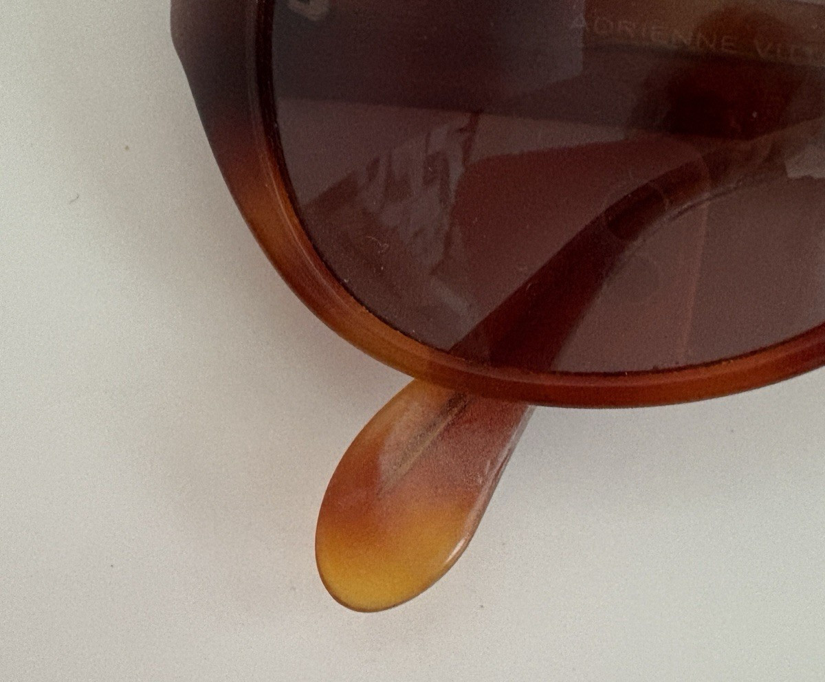 1980’s ADRIENNE VITTADINI Tortoiseshell Sunglasses/Amber lens/ Cat eye?- AV/102