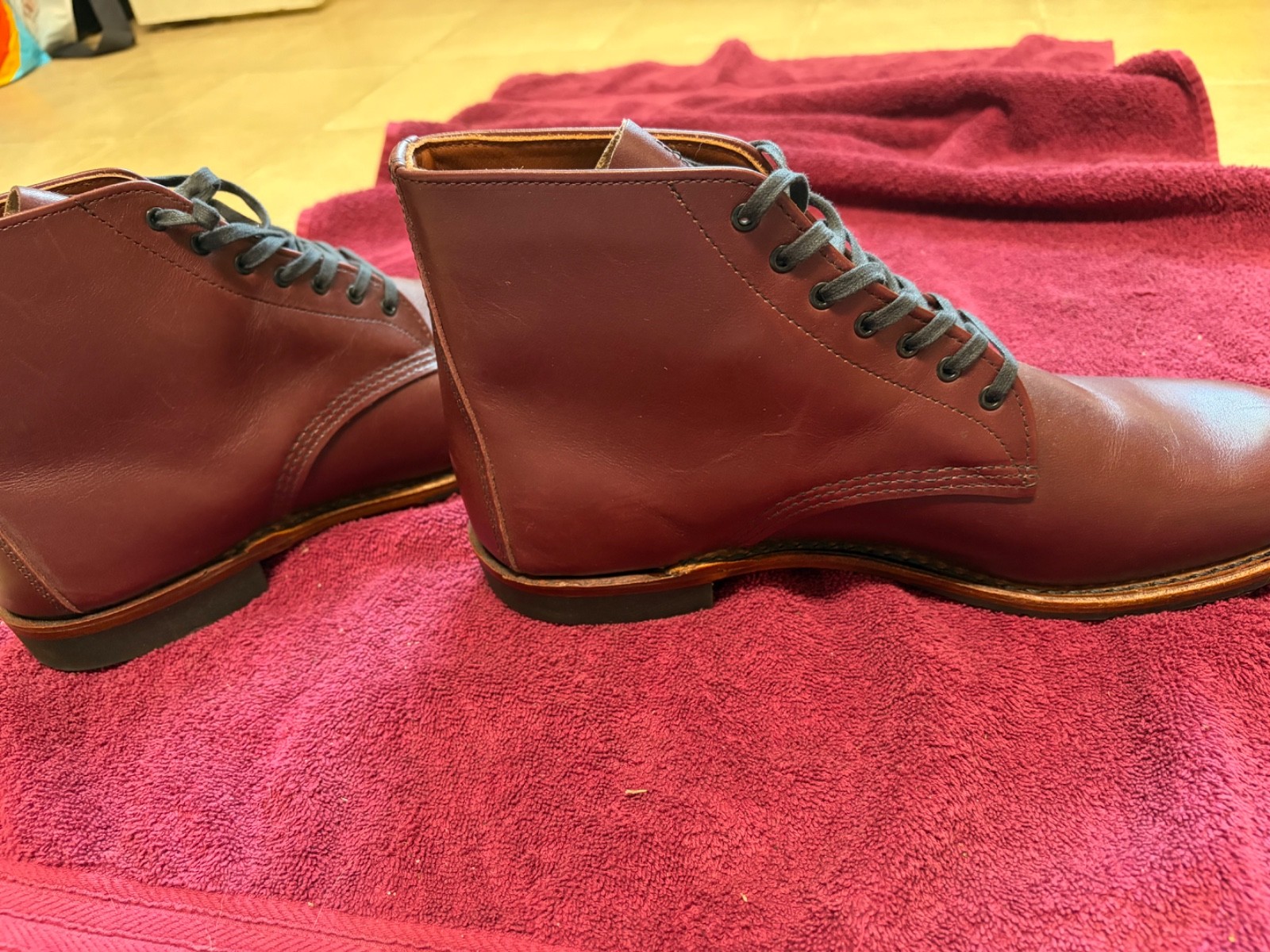 Red Wing Heritage Sheldon 9072 Black Cherry Leather Boots USA Sz 11 D