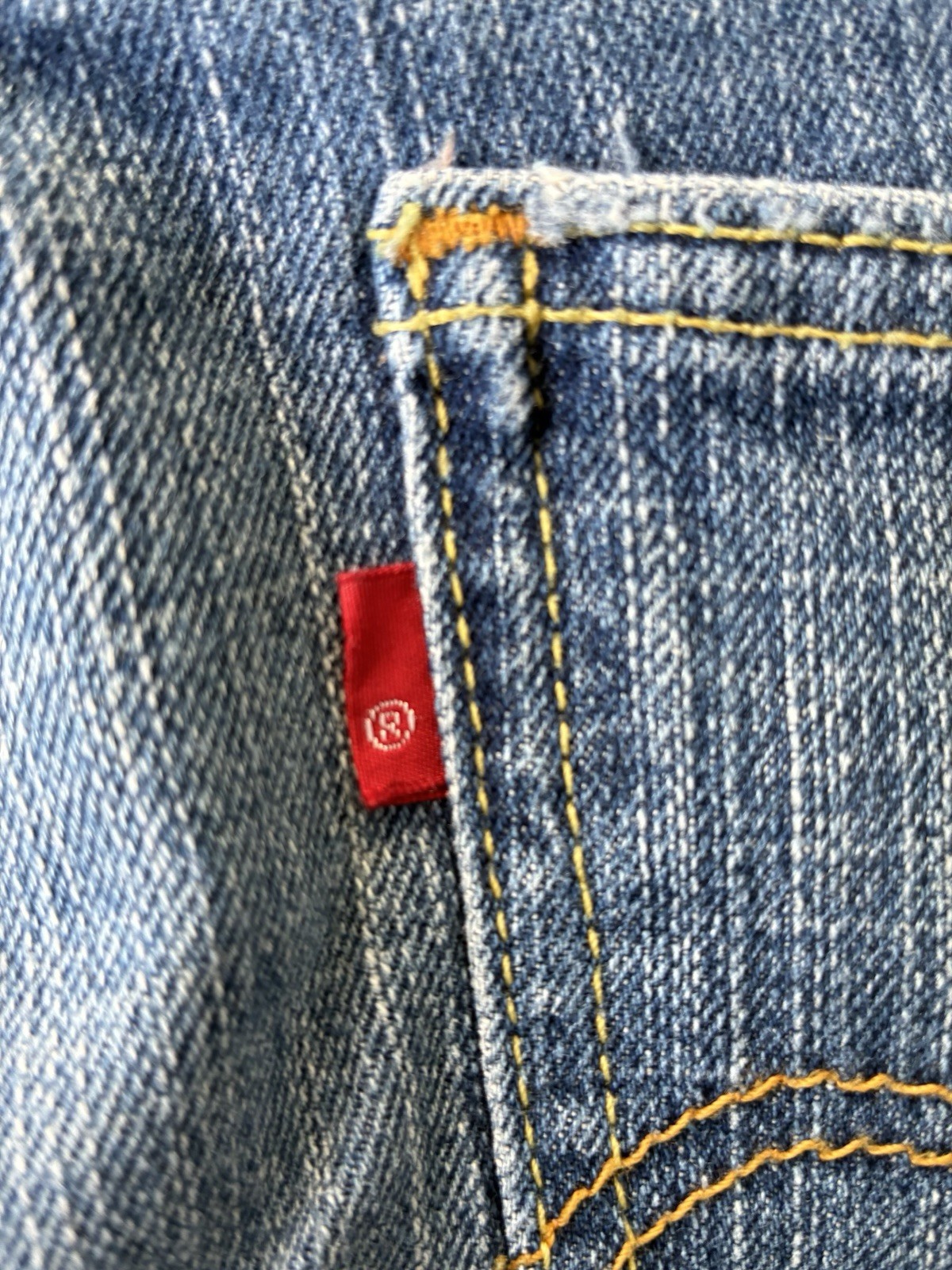Y2K Levi’s 518 Super low Bootcut Light Blue Whiskered 5 Pocket Jeans SZ 11 M