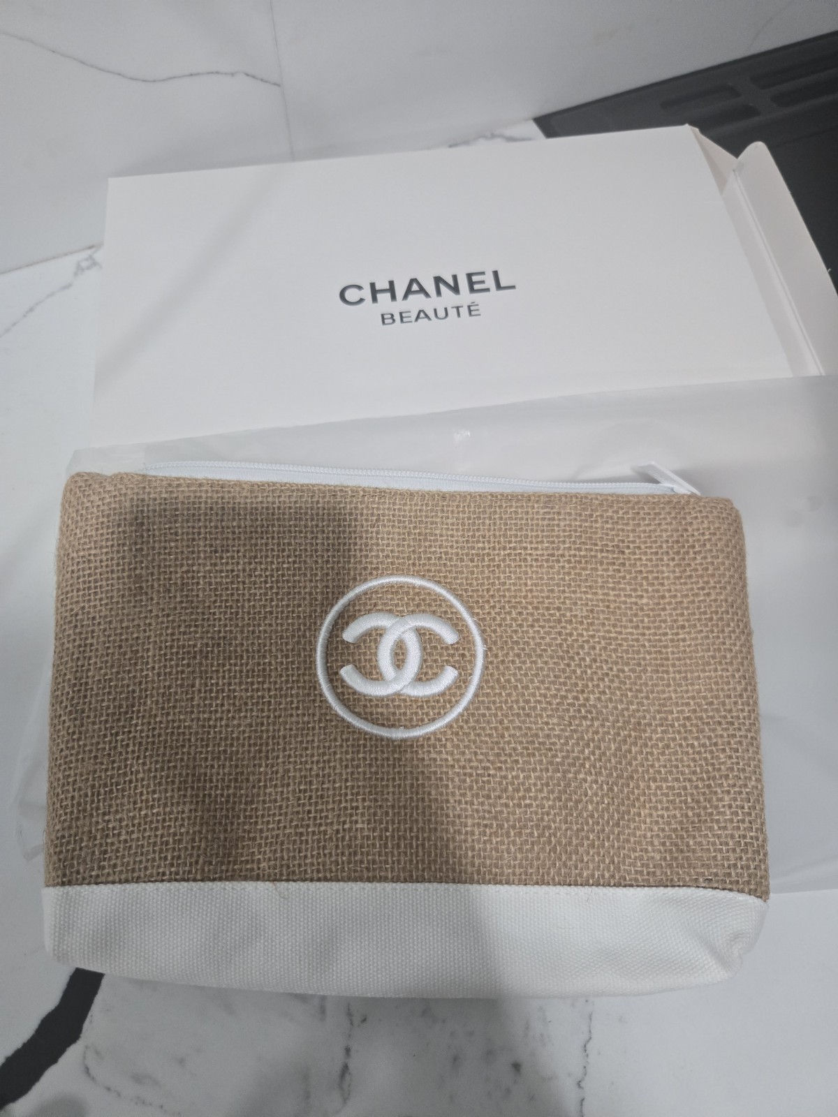 Brand New Chanel Beaute VIP Raffia Pouch