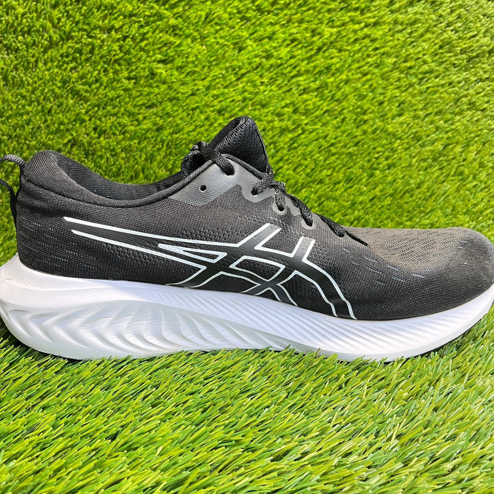 Asics Gel-Excite 10 Men Size 10.5 4E Black White Athletic Running Shoes Sneakers