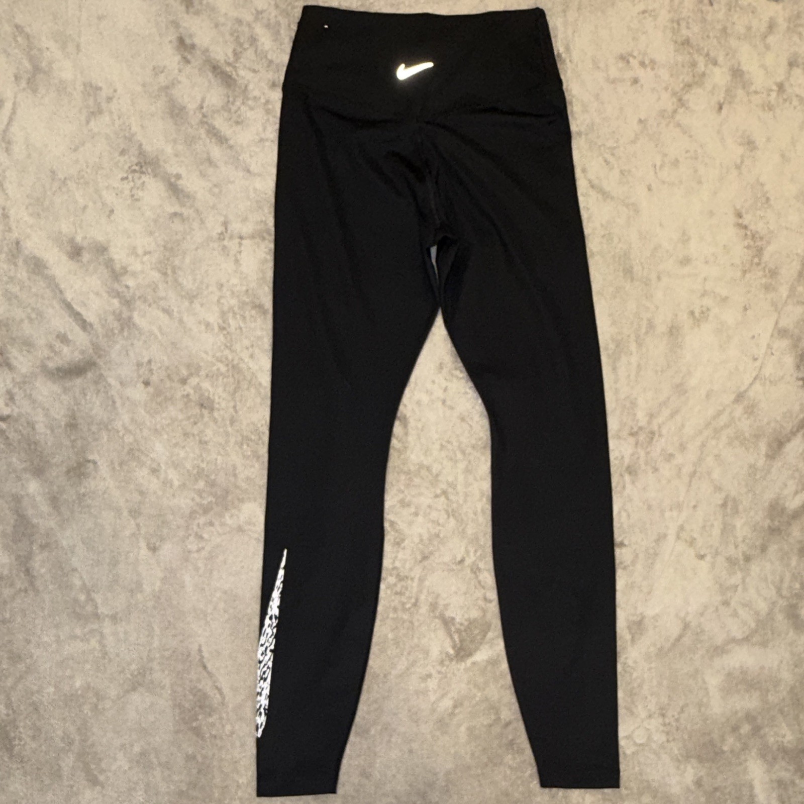 Nike Dri-FIT Women’s Black Leggings 24” inseam XS
