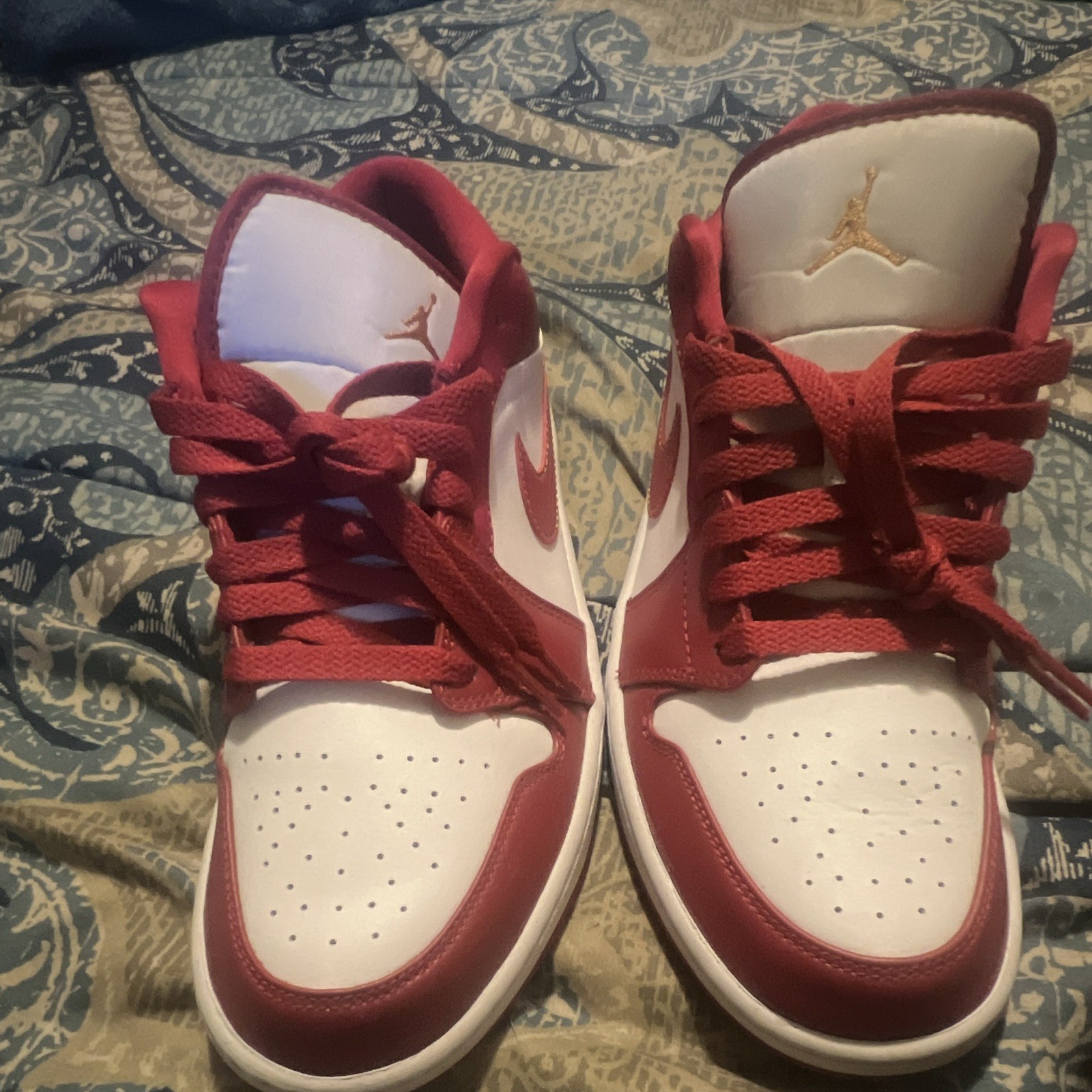 Nike Air Jordan 1 Low Cardinal Red Men’s Size 9 Sneakers Shoes Used