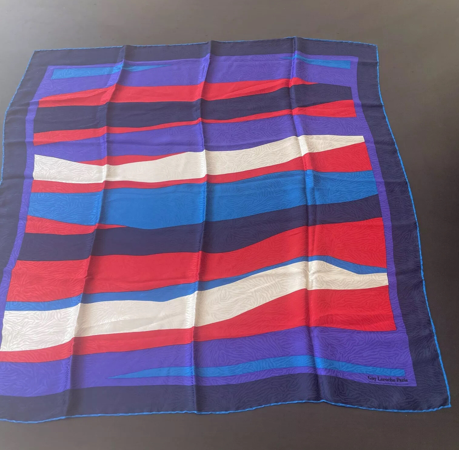 GUY LAROCHE PARIS MULTI COLOR 100% SILK SCARF 33.5″ X 33.5″ MADE IN ITALY