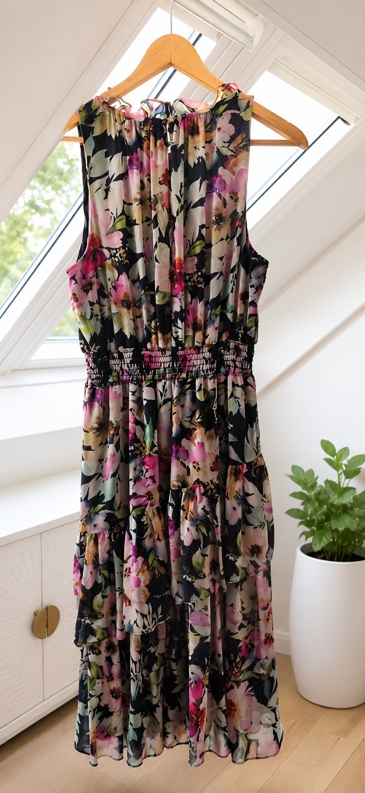 Joseph Ribkoff Dress Size 12 ( also fit 10) Floral Midi