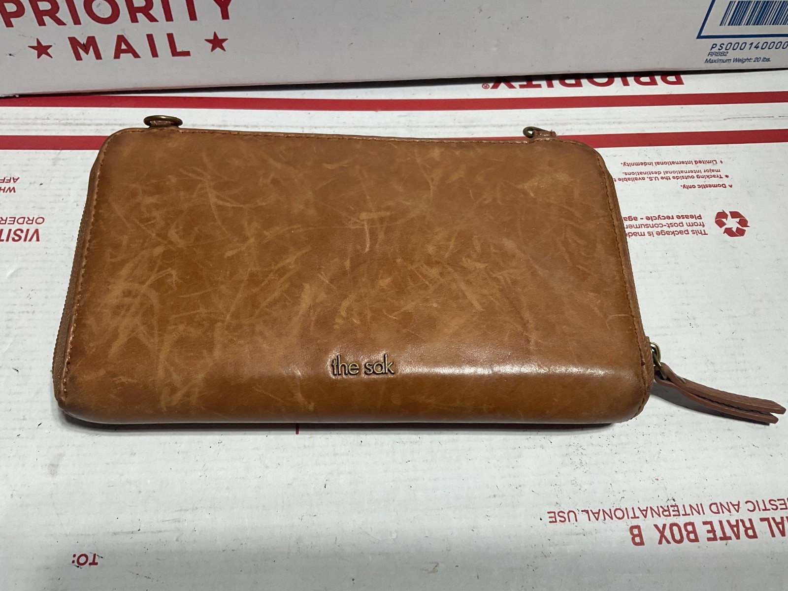 The Sak Smartphone Zip Around Wristlet Tobacco Floral (Pre-owned/as pictured)