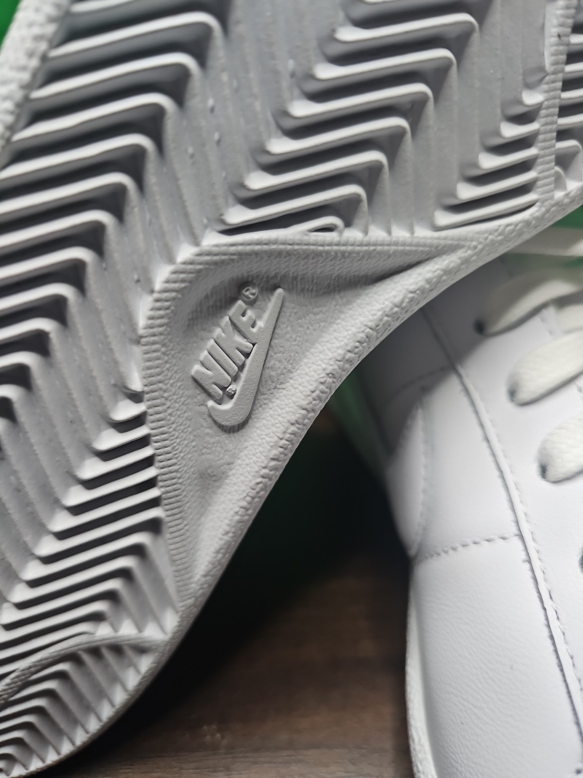 NWT Comme des Garcons Nike Tennis Classic SP CDG White Leather Sneakers 8M 9.5W