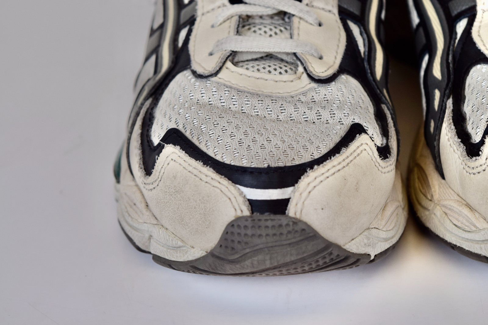 ASICS Mens Gel-NYC 2055 Pale Oak Truffle 1203A542-200 Black Teal Sneakers Size 6
