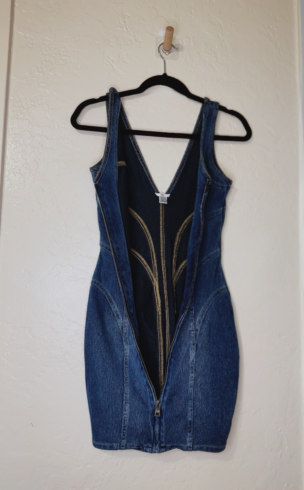 GUESS Women’s Blue Denim Bodycon Mini Dress V-Neck Sleeveless Front Zip