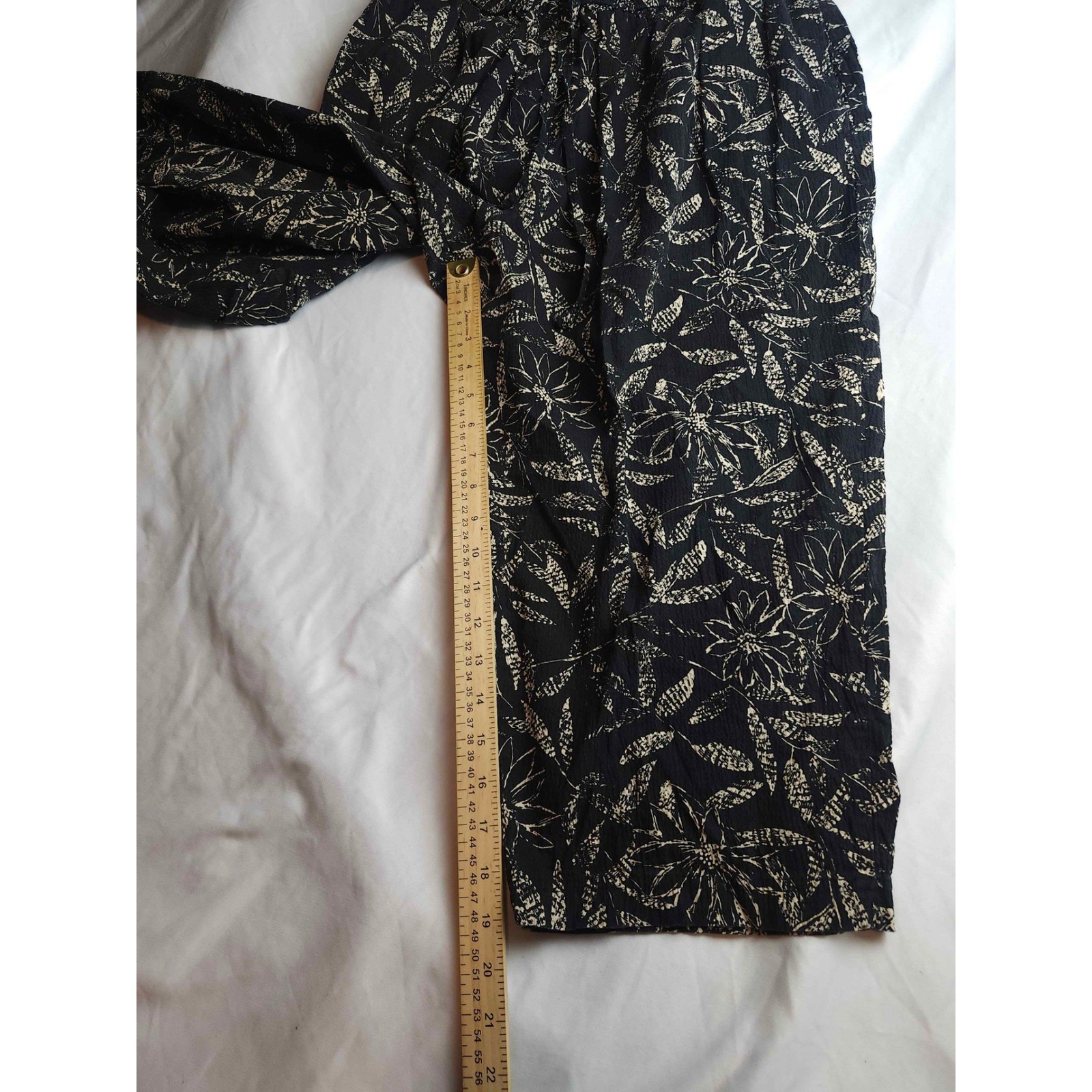 White Stag Woman Black Floral Crop Pants Elastic Waist Stretch 1X