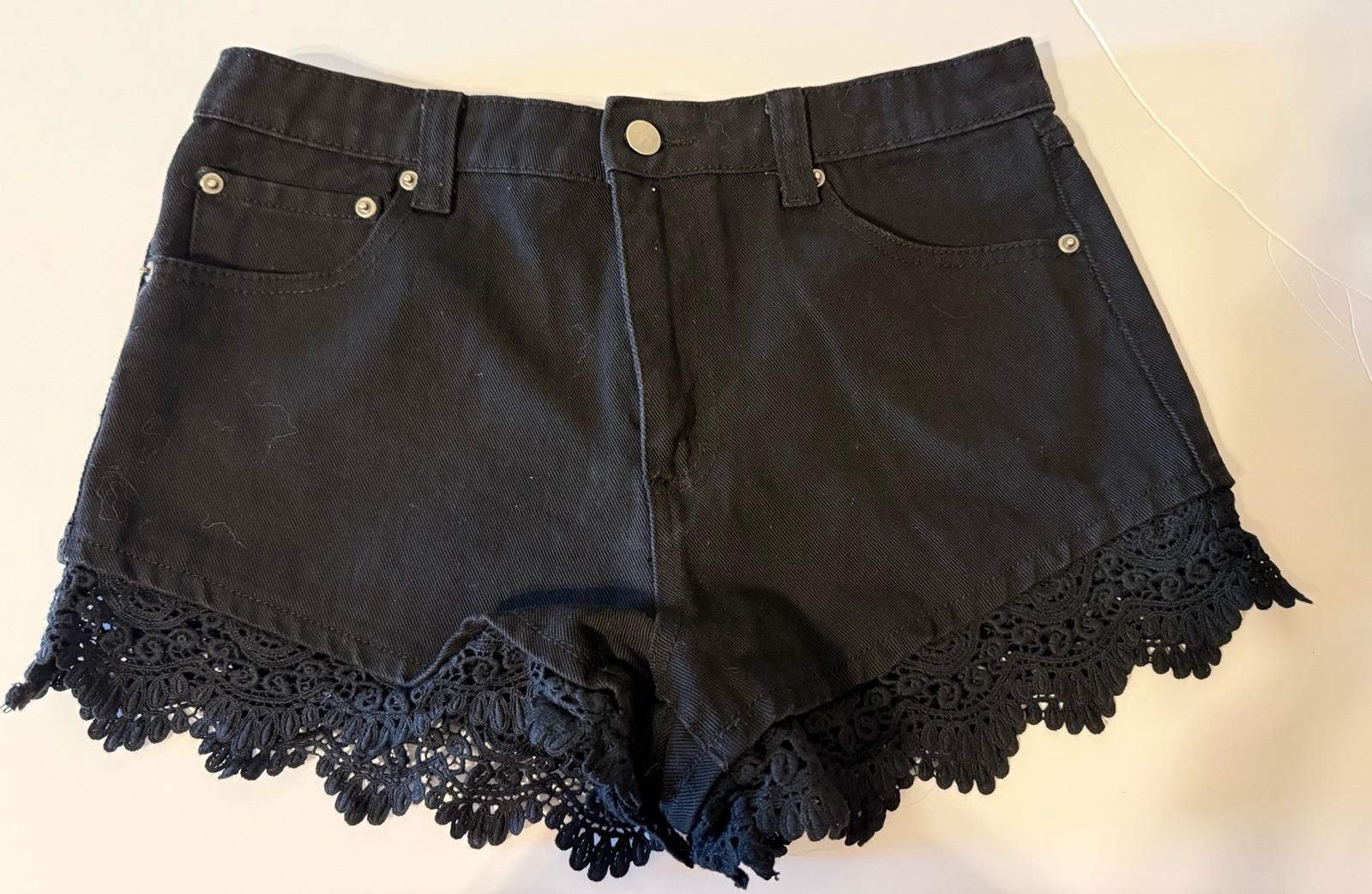 Forever 21 Black Ruffled Denim Shorts Sz 29 NWOT