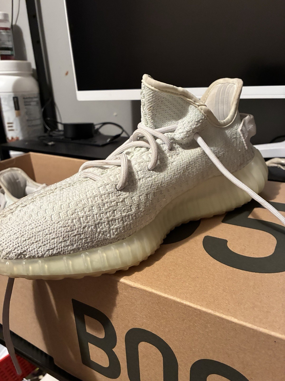 adidas Yeezy Boost 350 V2 Hyperspace Low Top Primeknit Sneaker EG7491