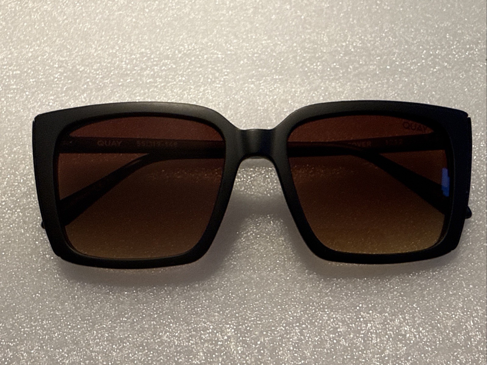 QUAY Womens Front-Cover 1212 Matte & Polished Black/Brown Yellow Polarized