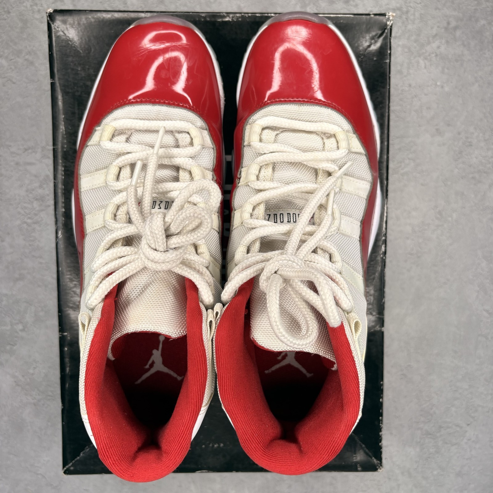 10M/11.5WJordan 11 Retro Cherry (2022) *pre-owned* SIZE 10CT8012-116Pre-Owned