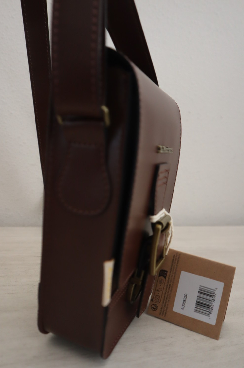 Dr Martens Brown Vegan Leather Reporter Norfolk Flat Shoulder/Crossbody Bag