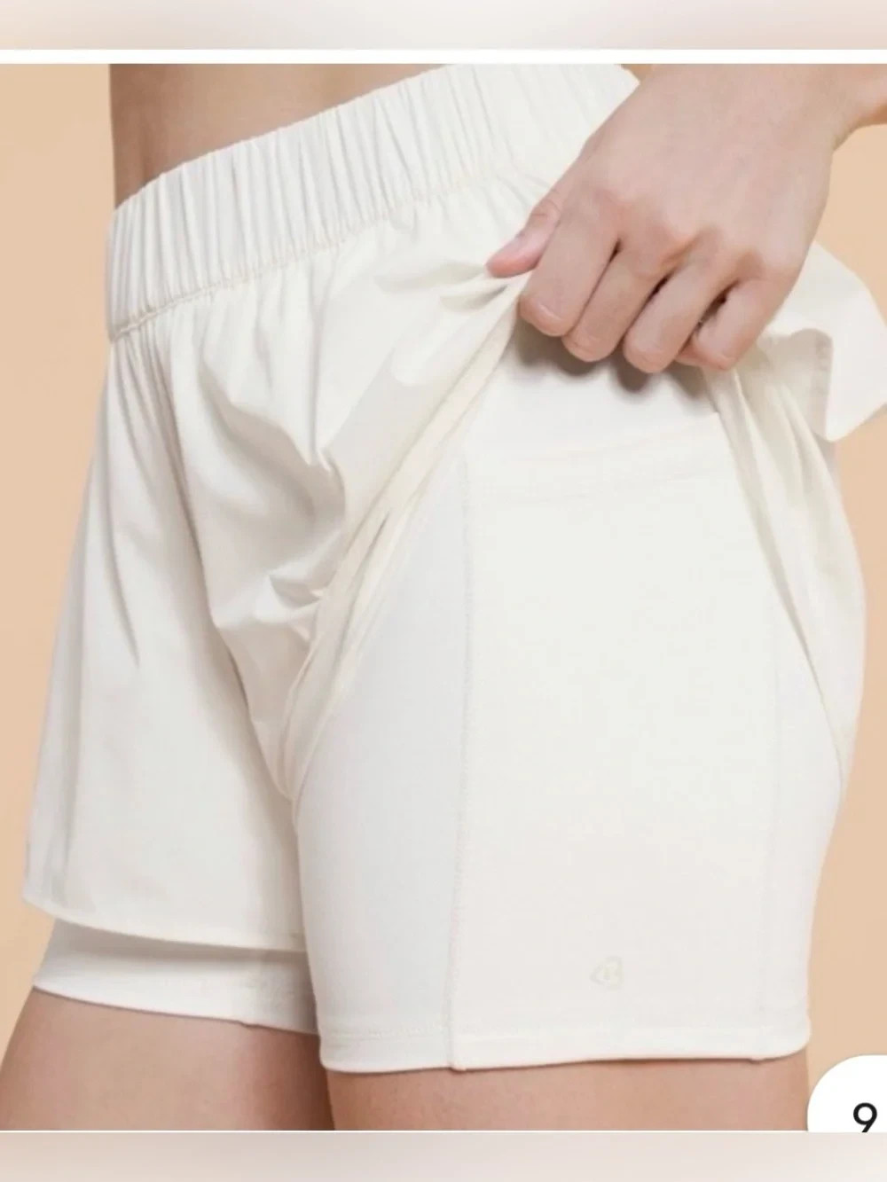 Blogilates Women’s Size Medium Ruffle Short Ivory Women’s Athletic Dance NEW