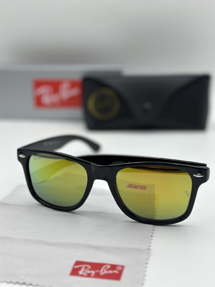 Classic Retro Polarized Sunglasses Men UV Protection Black Frame Stylish Lens