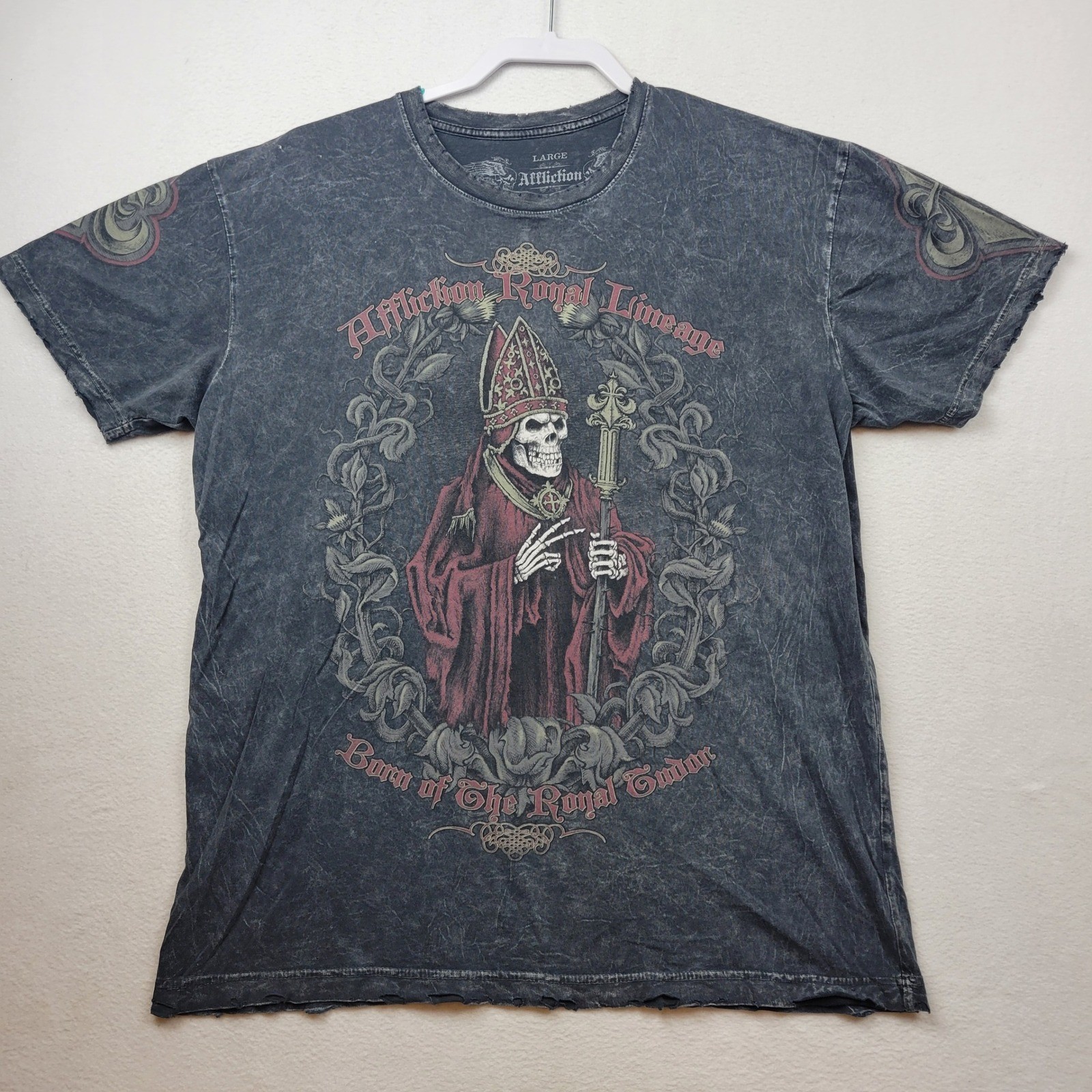 Affliction Mens Royal Lineage Large Gray Distressed Skeleton T-Shirt Tee Y2K