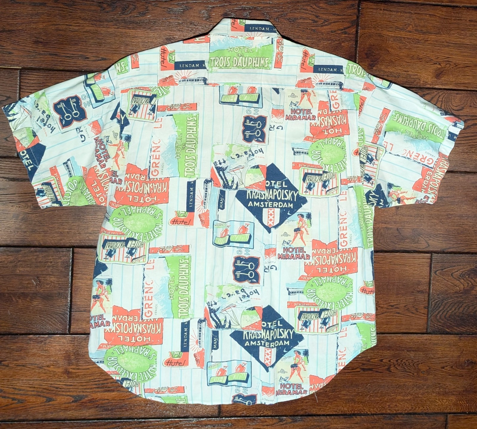 Vintage GUESS USA George Marciano Europe Hotels Button-Up Shirt Oversized Sz M