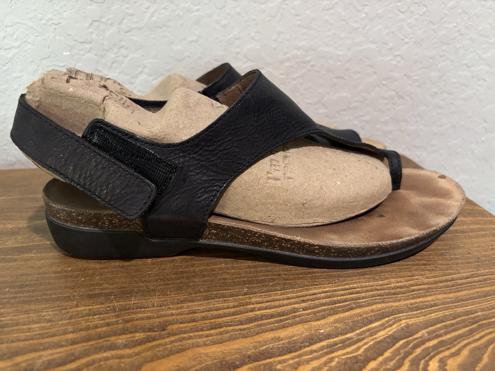 Dansko Womens REECE Black Toe Thong Sandals Sz 39 US 8.5-9