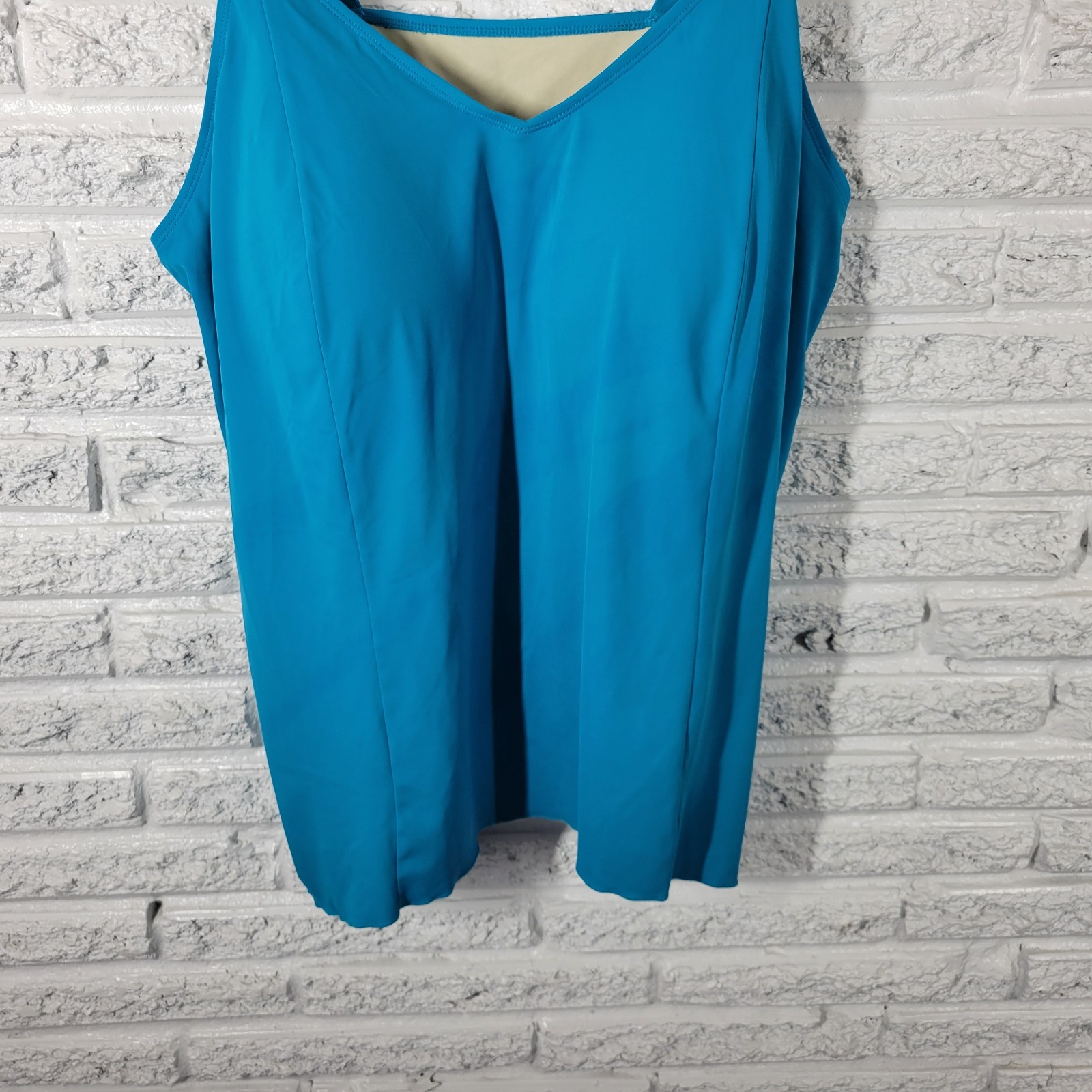 Denim & Co Womens 22W Plus Blue Tankini Swim Top Built In Bra Adjustable Straps