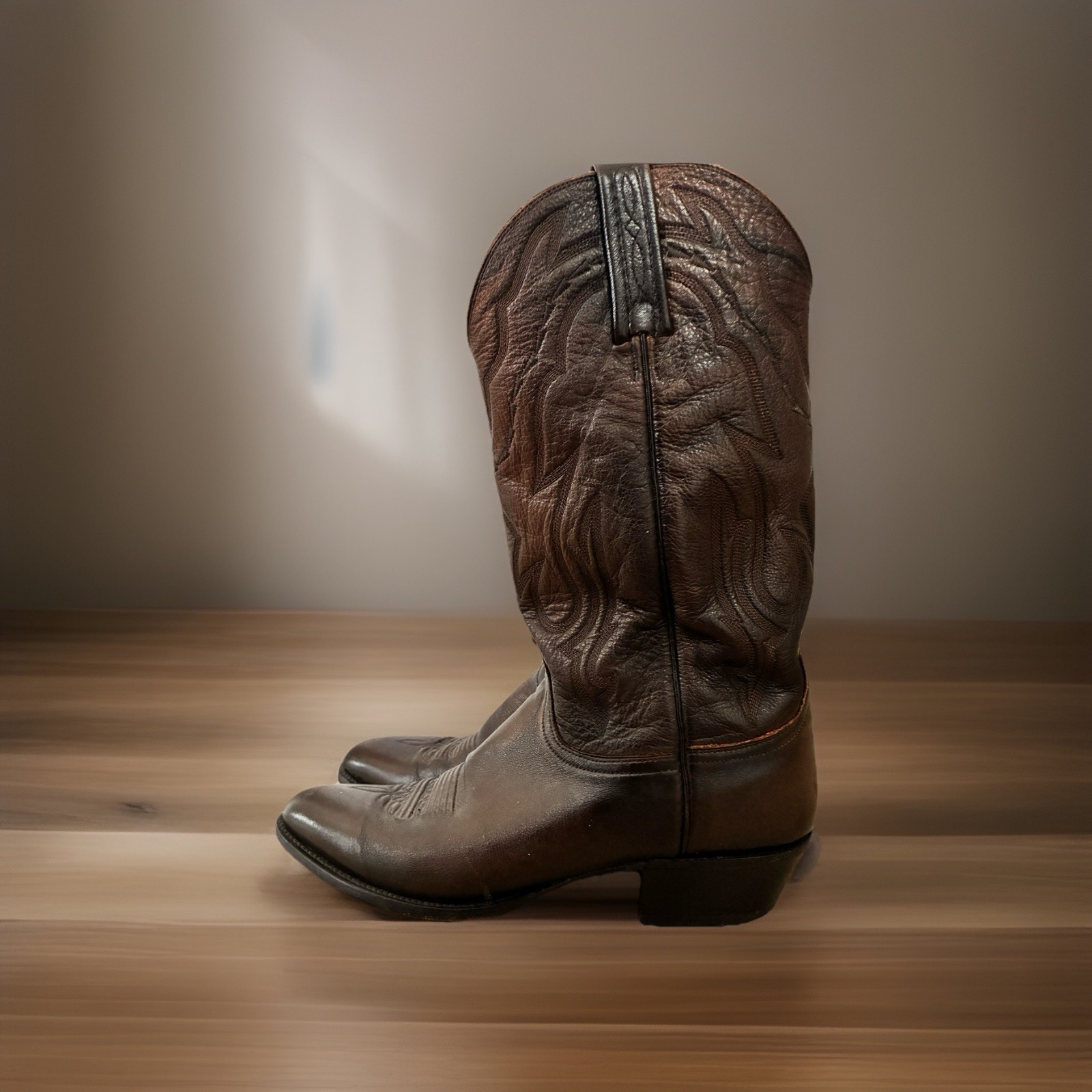 Lucchese Cowboy Boots 2000 Lone Star Calfskin Men’s 11 B T3099R4 Walnut Brown