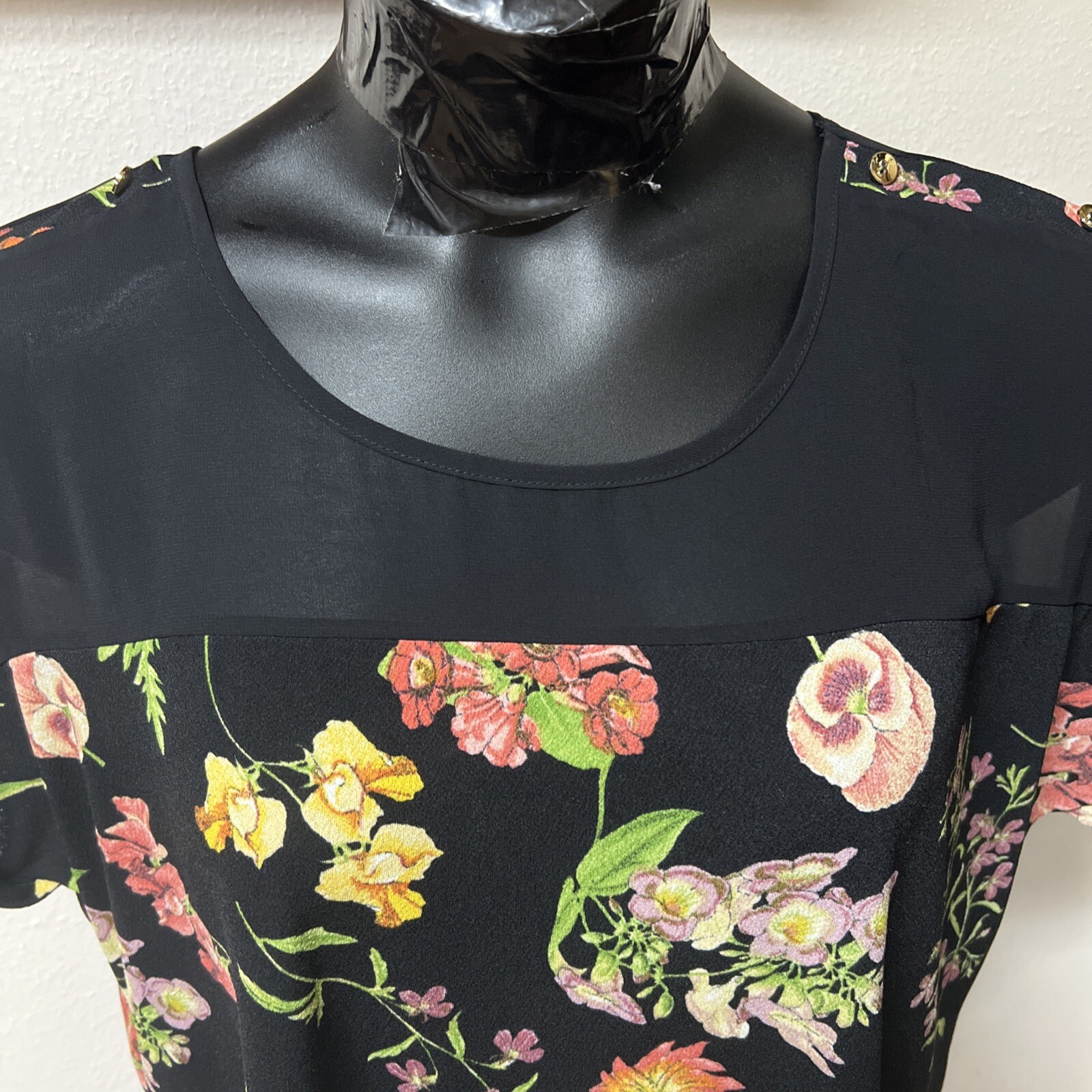 Floral Chiffon Top Black Yoke Cap Slv Brass Button Accent Cottage Festive Sz 1X