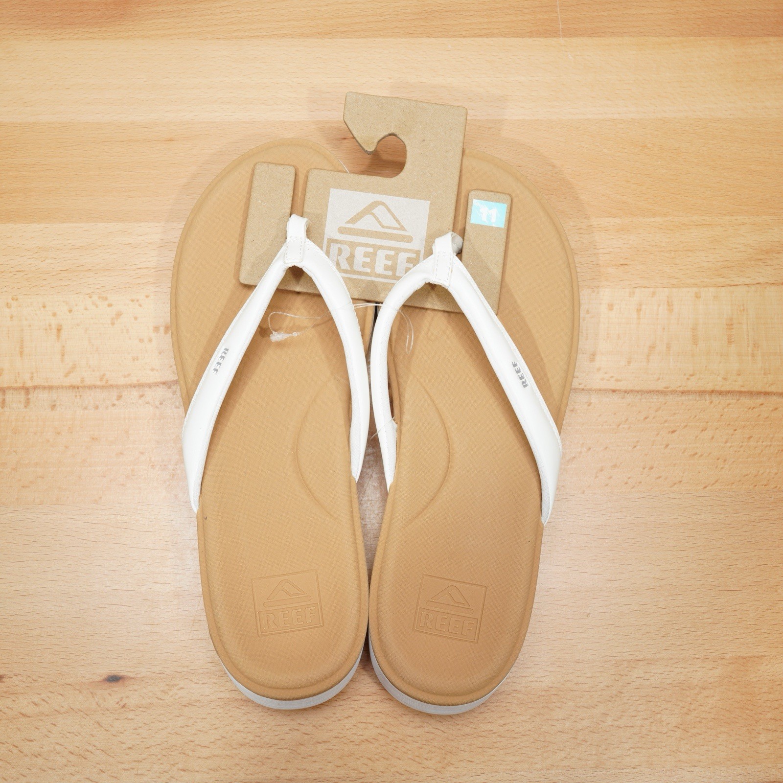 REEF Cushion Cloud Flip Flops Sandals – Women’s 11 – White/Tan **NEW**